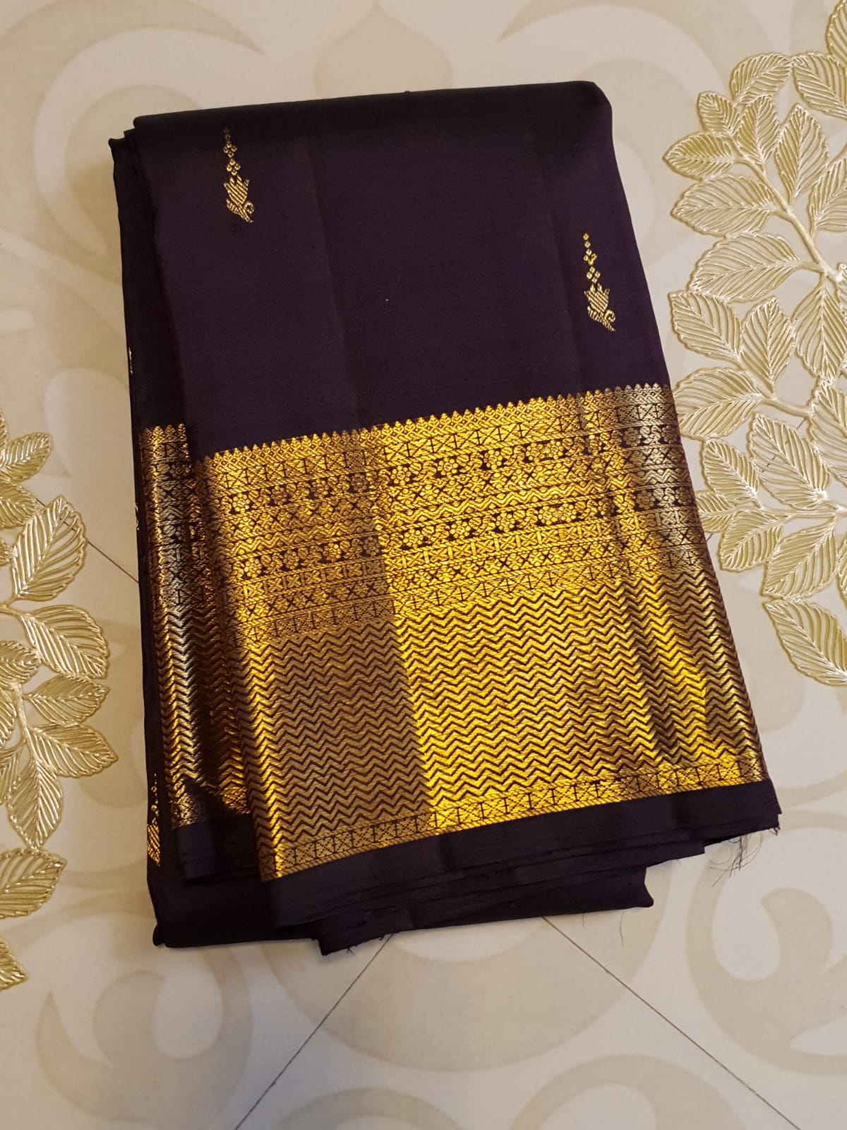 Dark Purple Kanchipuram Handloom 2G Gold Pattu Silk Saree