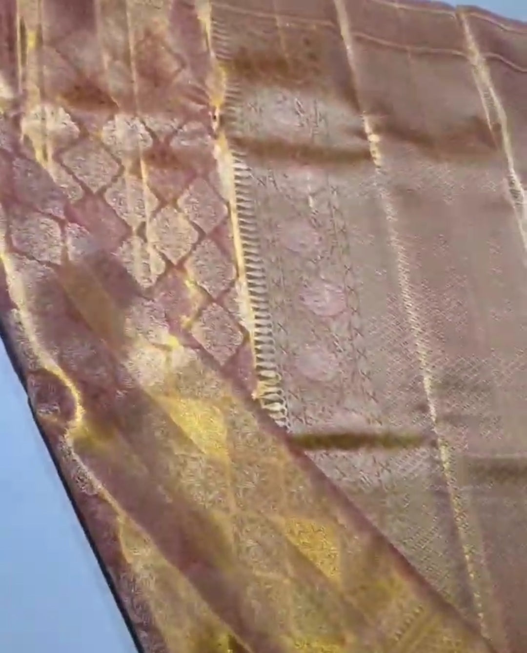 Coral Kanchipuram Handloom Tissue Brocade Silk Saree
