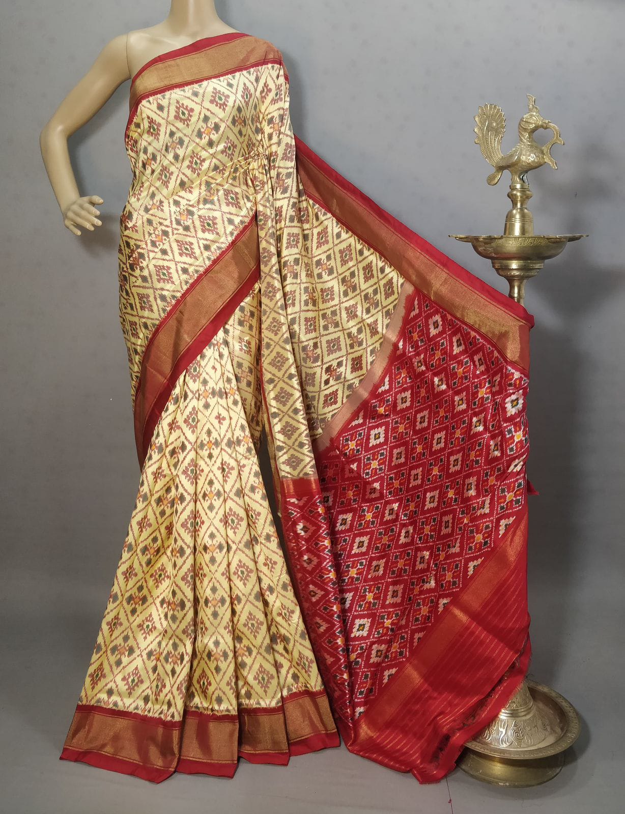 Pochampally Handloom Ikkat/Ikat Patola Silke Sarees