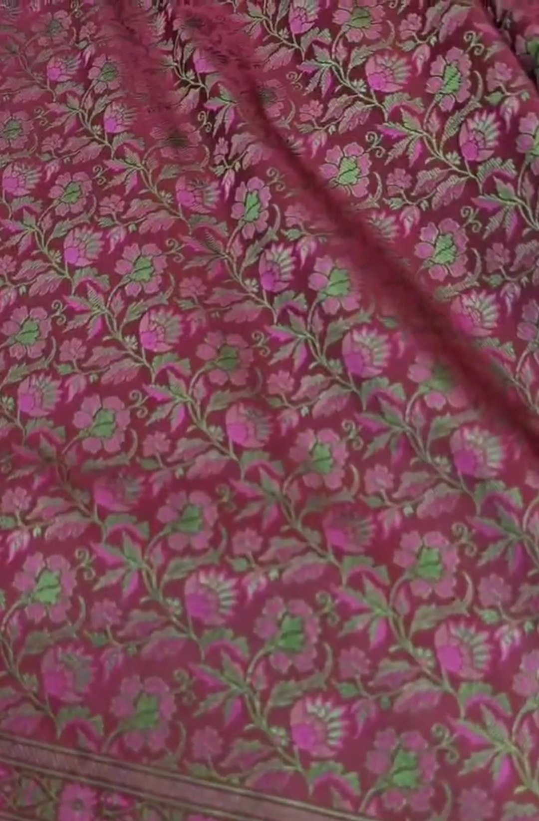 Rustic Red Banarasi Semi Katan Silk Tanchoi Brocade Saree