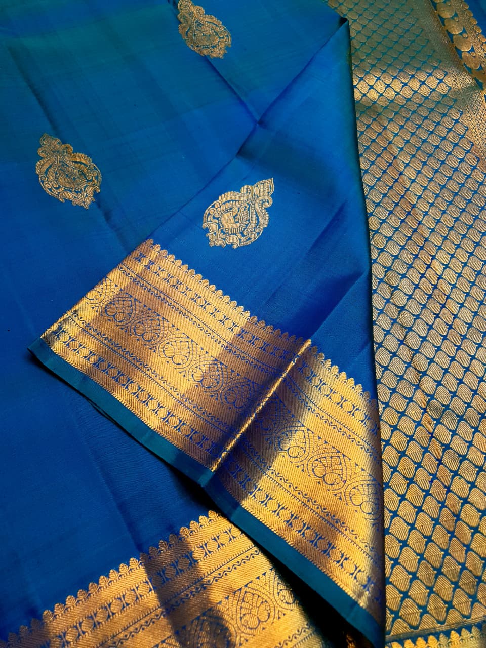 Azurblå Kanchipuram Håndvæv 1G Guld Pattu Silke Saree