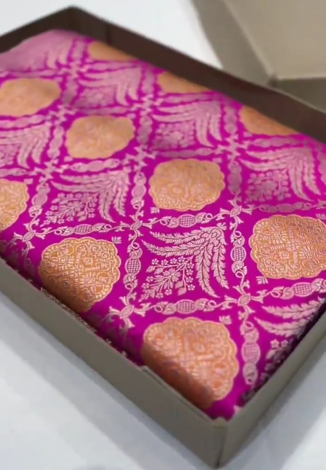 Dual Tone Hot Pink Banarasi Handloom Katan Silk Sona Rupa Saree