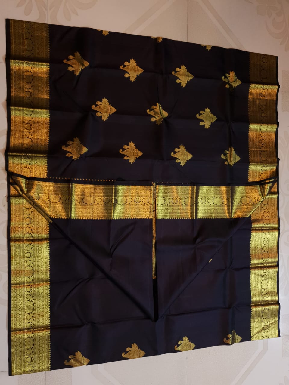 Darkest Purple Kanchipuram Handloom 2G Gold Pattu Silk Saree