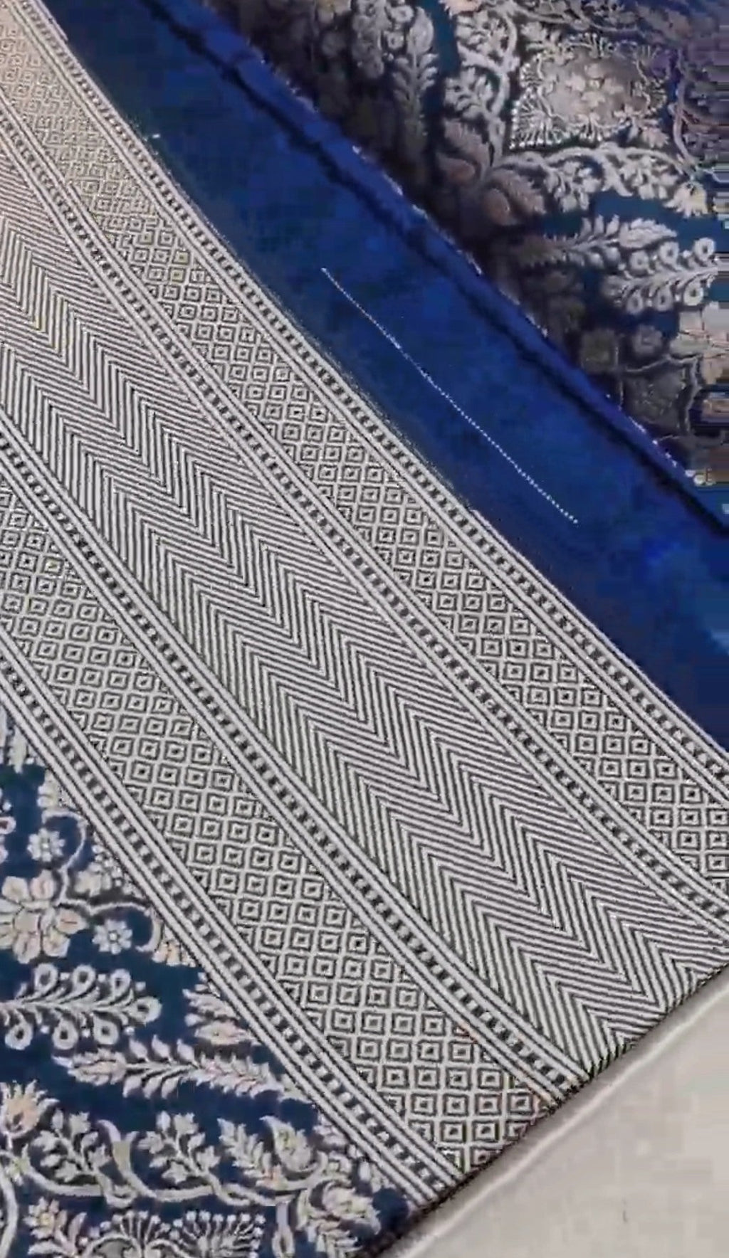 Mørkeblå Banarasi Håndvævet Katan Silk Brocade Saree