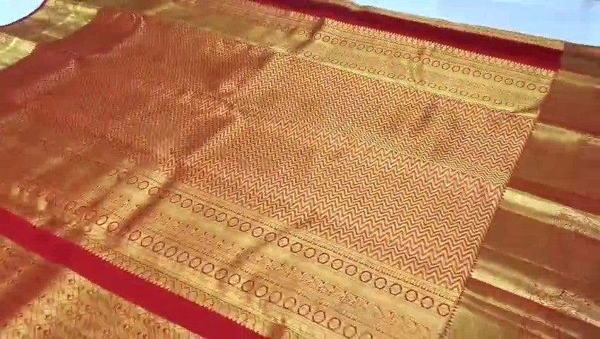 Rød Kanchipuram håndvævet vævsbrokade silke brudesari