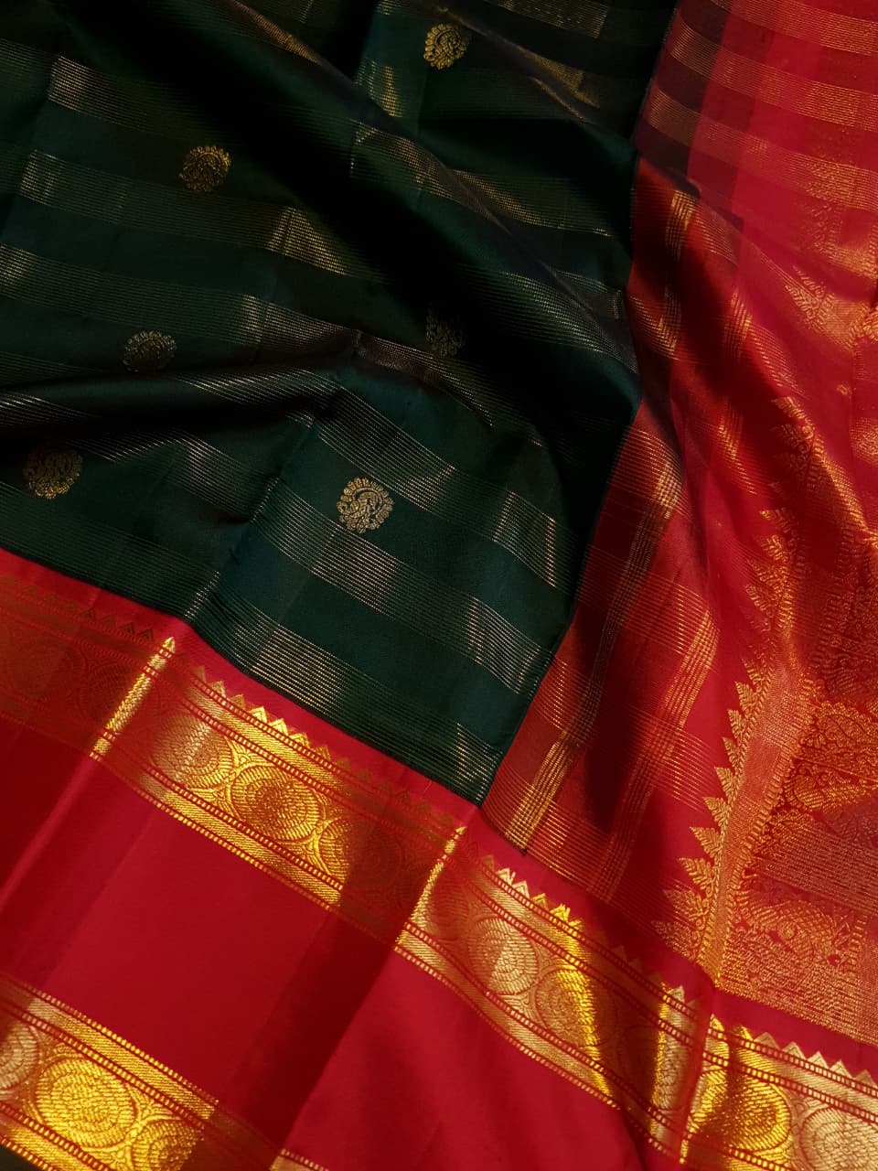 Flaskegrøn Kanchipuram Håndvævet 2G Guld Korvai Silkesari