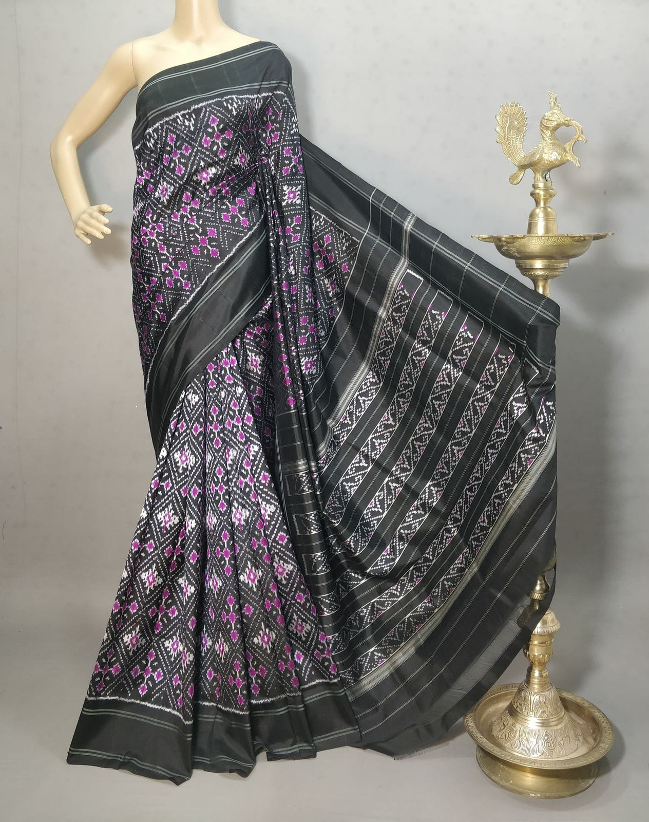Pochampally Handloom Ikkat/Ikat Patola Silk Sarees
