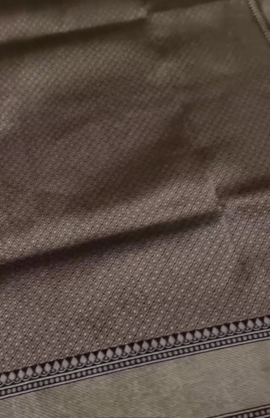 Sort Banarasi håndvævet Katan Silk Saree