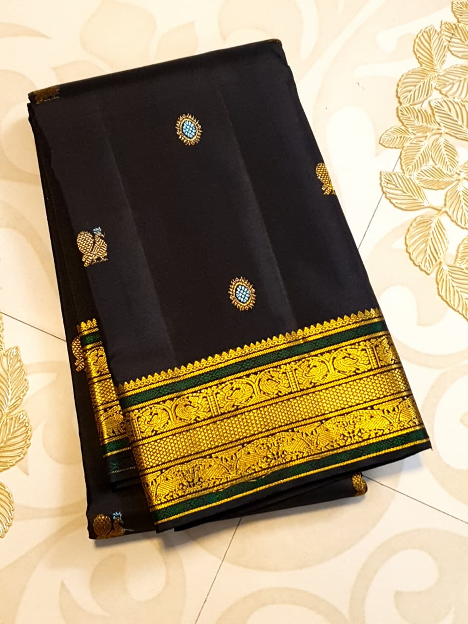 Sort Kanchipuram Handloom 2G Guld Pattu Silk Meenakari Saree