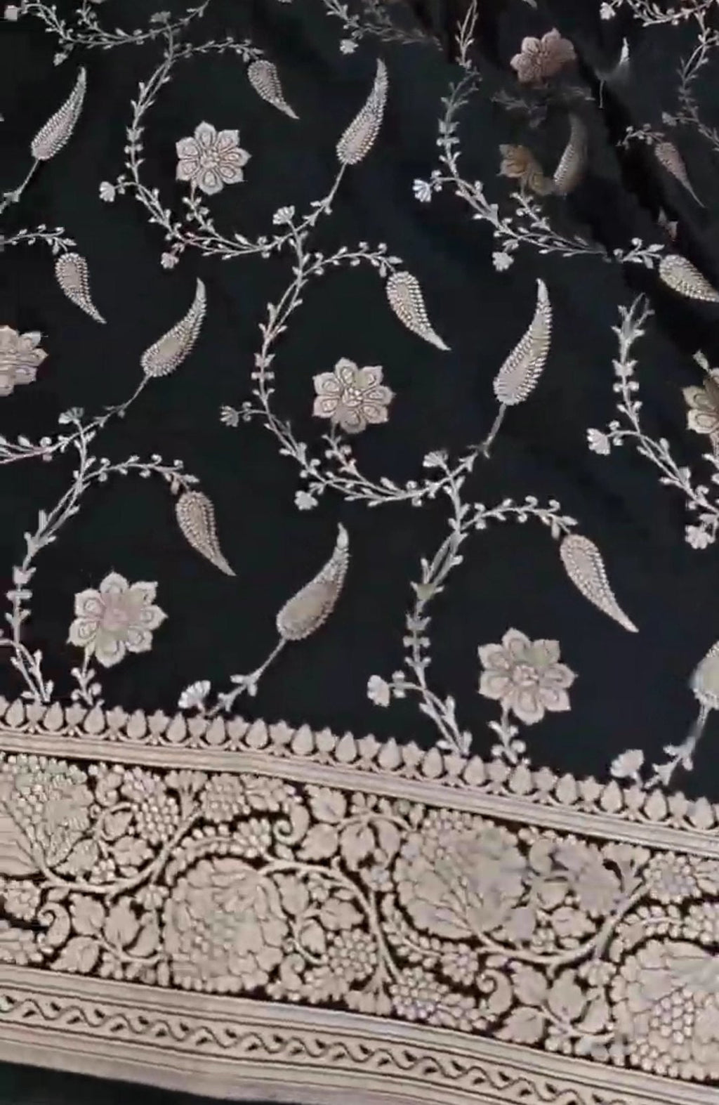 Black Banarasi Mashru Soft Silk Saree