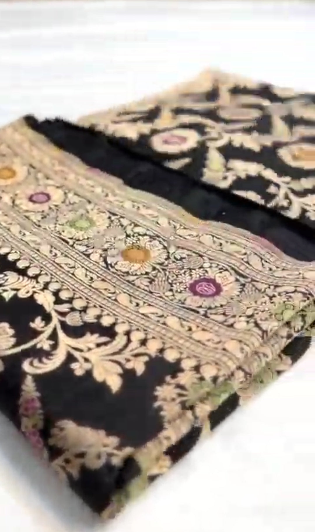 Sort Banarasi Håndvæv Katan Silk Meenakari Saree