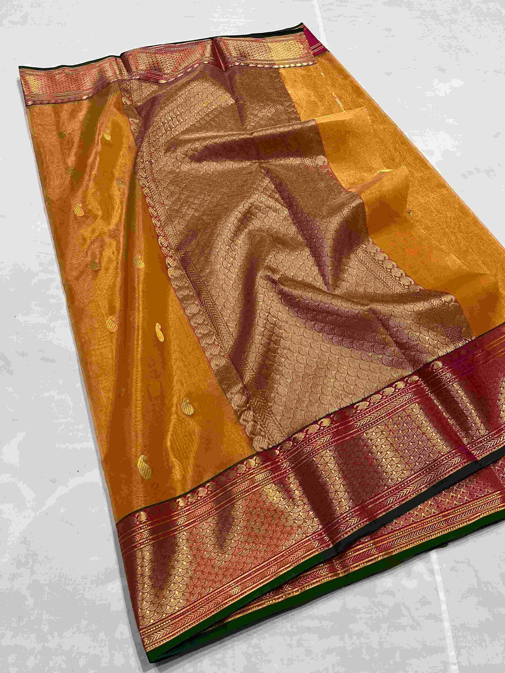 Dual Tone Mustard Chanderi Håndvævet Katan Tissue Silke Saree