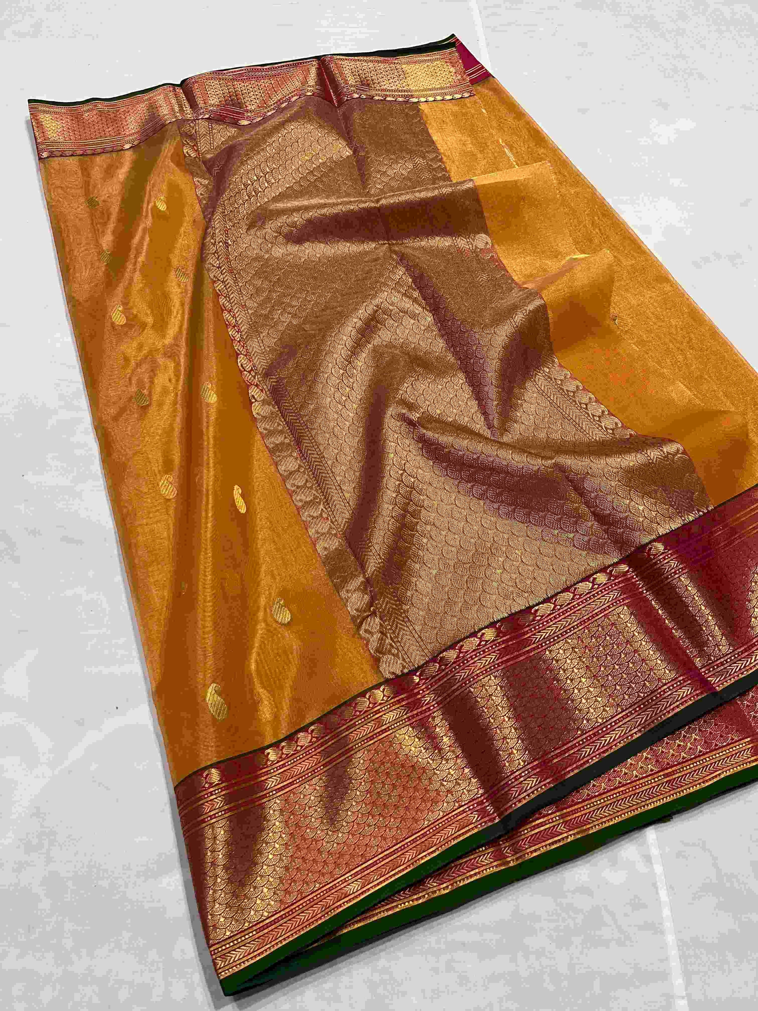 Dual Tone Mustard Chanderi Håndvævet Katan Tissue Silke Saree