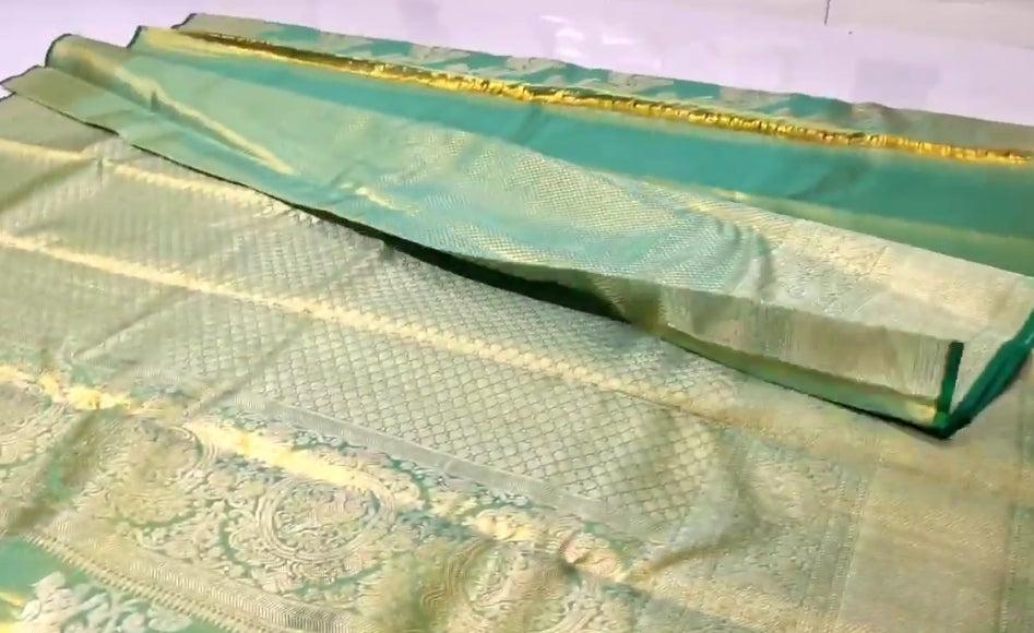 Dual Tone Green Kanchipuram Handloom Tissue Brocade Silk Saree