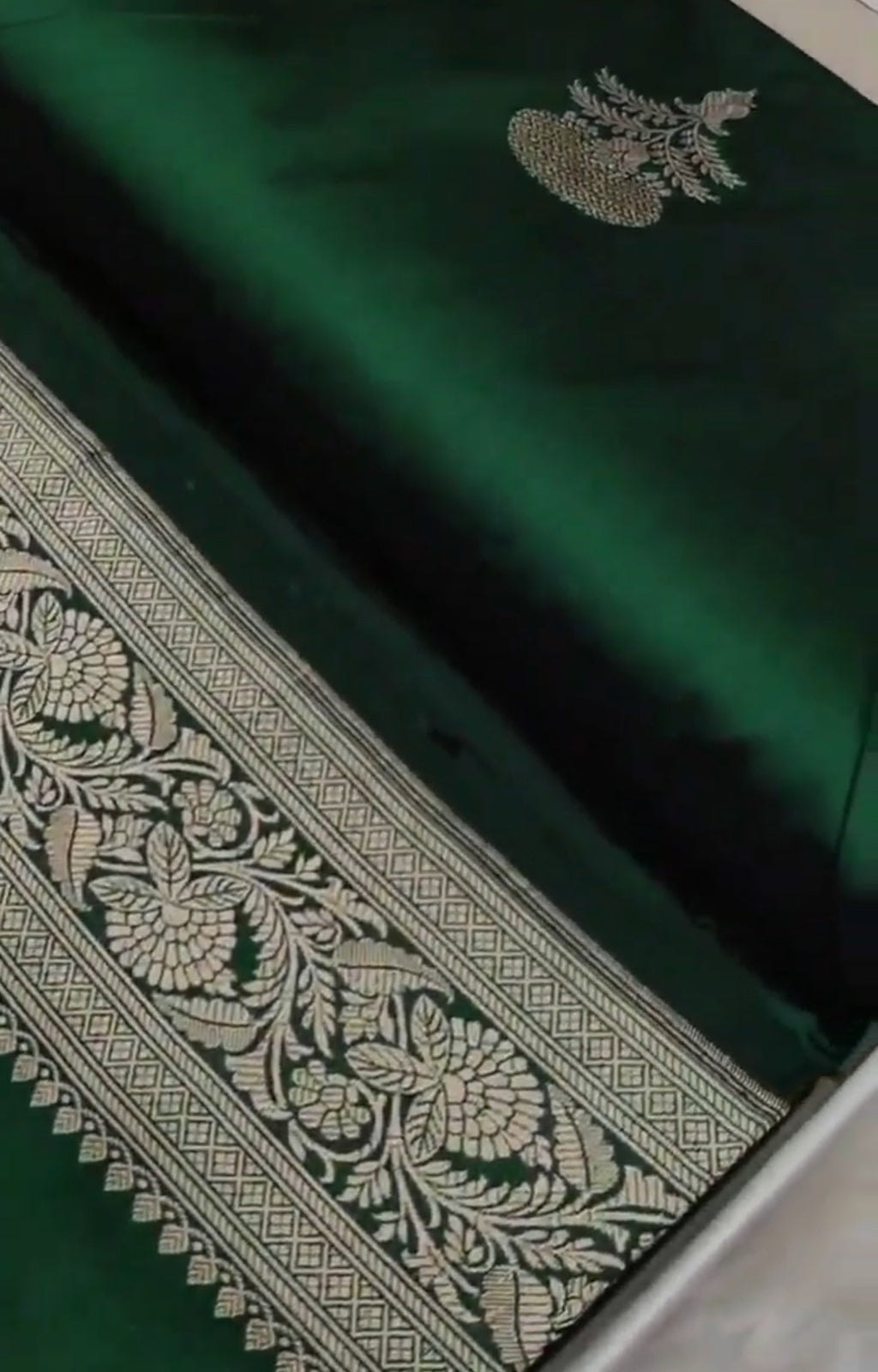 Dual Tone Bottle Green Banarasi Handloom Katan Silk Meenakari Saree