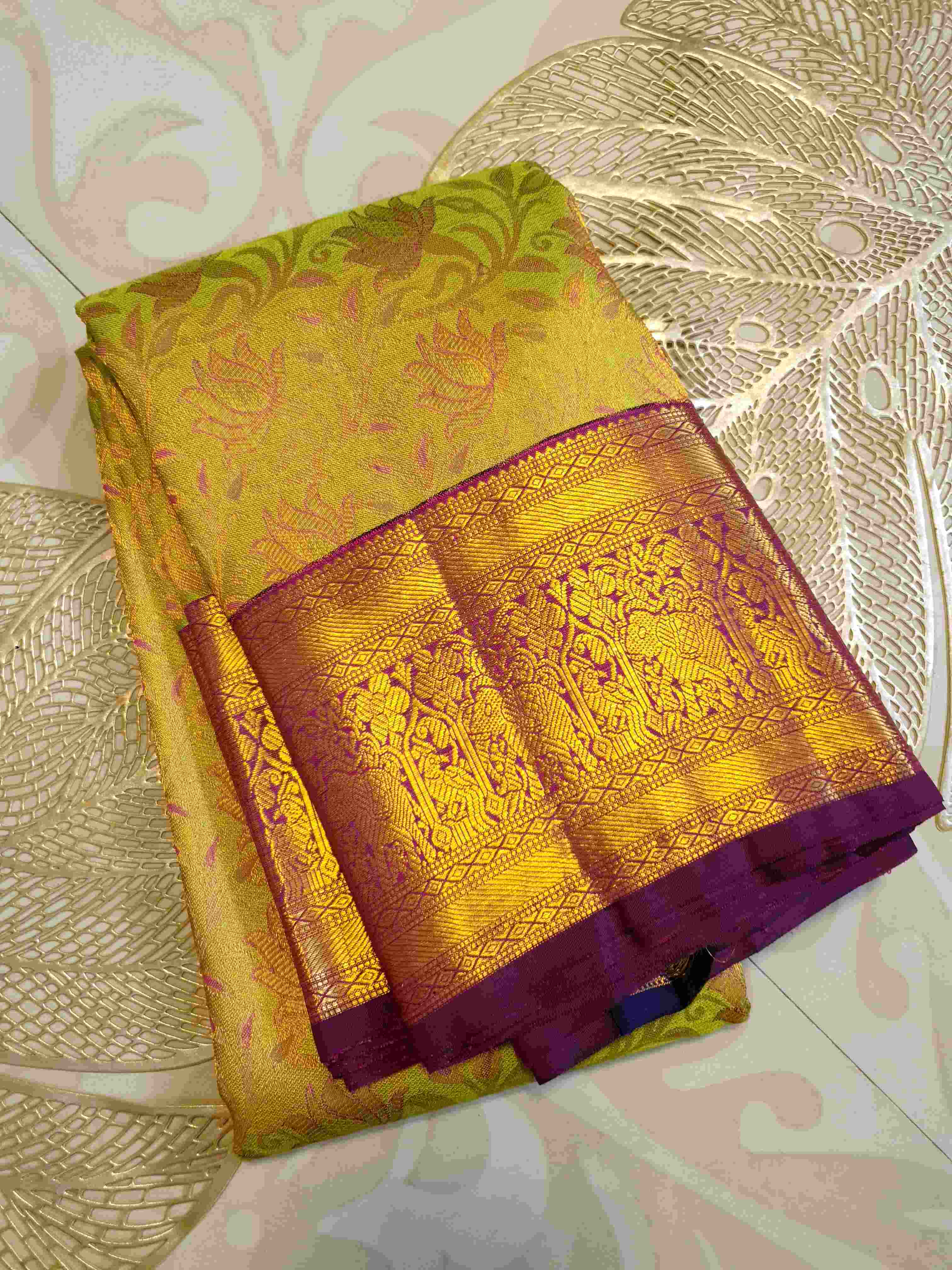 Lime Green Kanchipuram Handloom 2G Gold Pattu Silk Saree