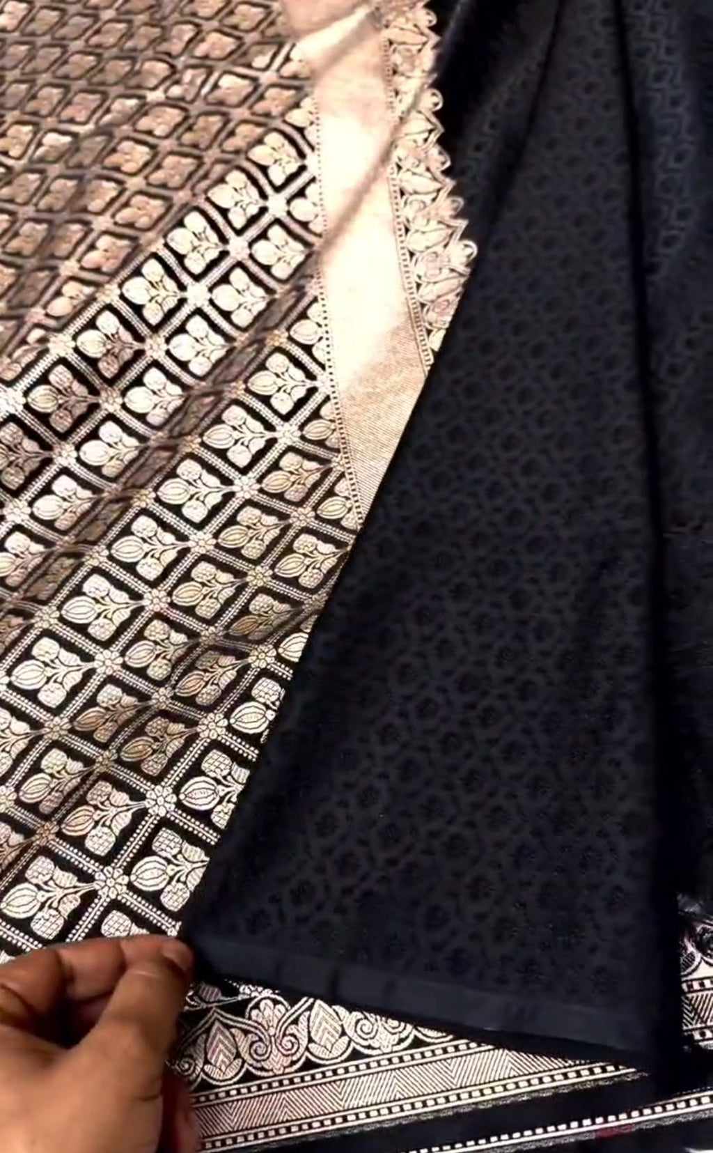 Black Banarasi Mashru Soft Silk Saree