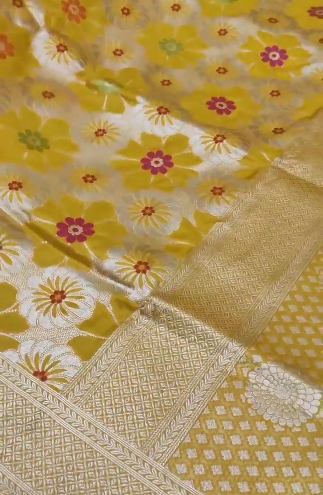 Gold Banarasi Handloom Katan Silk Meenakari Saree