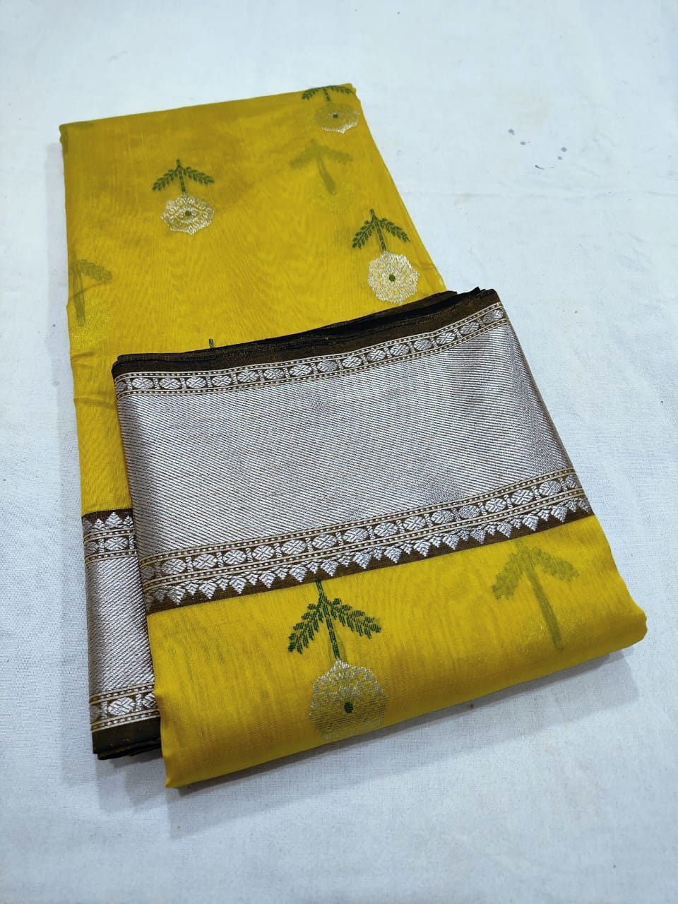 Lemon Chanderi Handloom Pattu Silk Meenakari Nakshi Saree