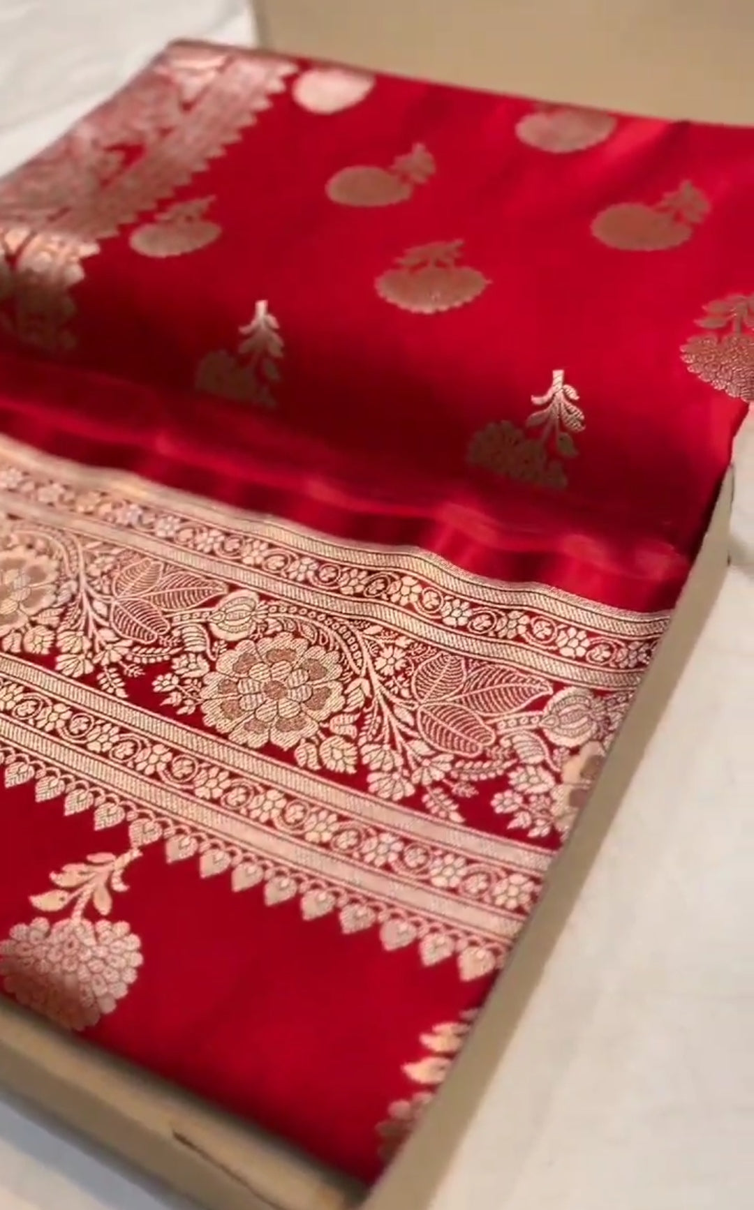 Red Banarasi Mashru Soft Silk Saree