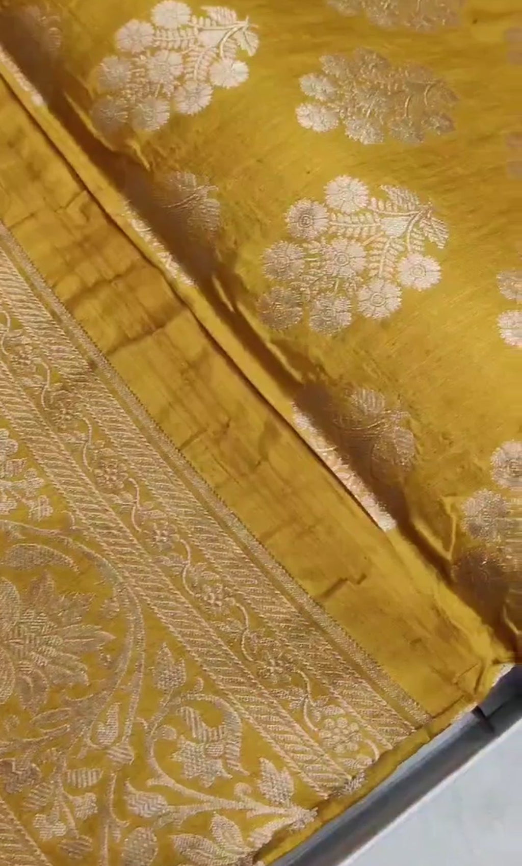 Gold Banarasi Handloom Katan Silk Saree