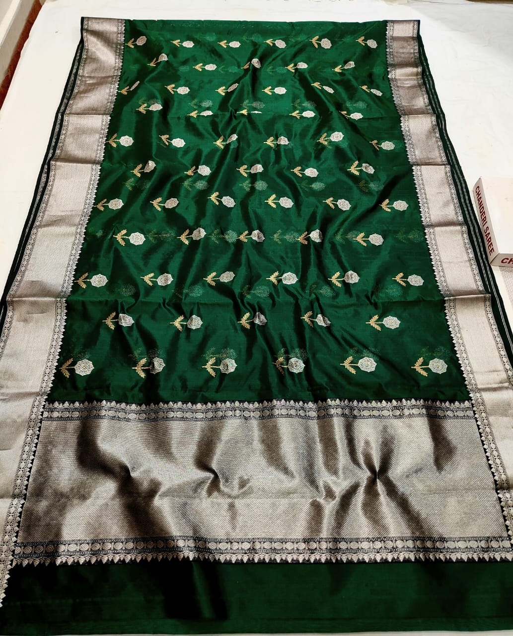 Bottle Green Chanderi Handloom Pattu Silk Meenakari Nakshi Saree