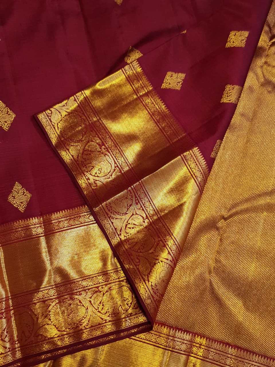 Maroon Kanchipuram Handloom 2G Gold Pattu Silk Saree