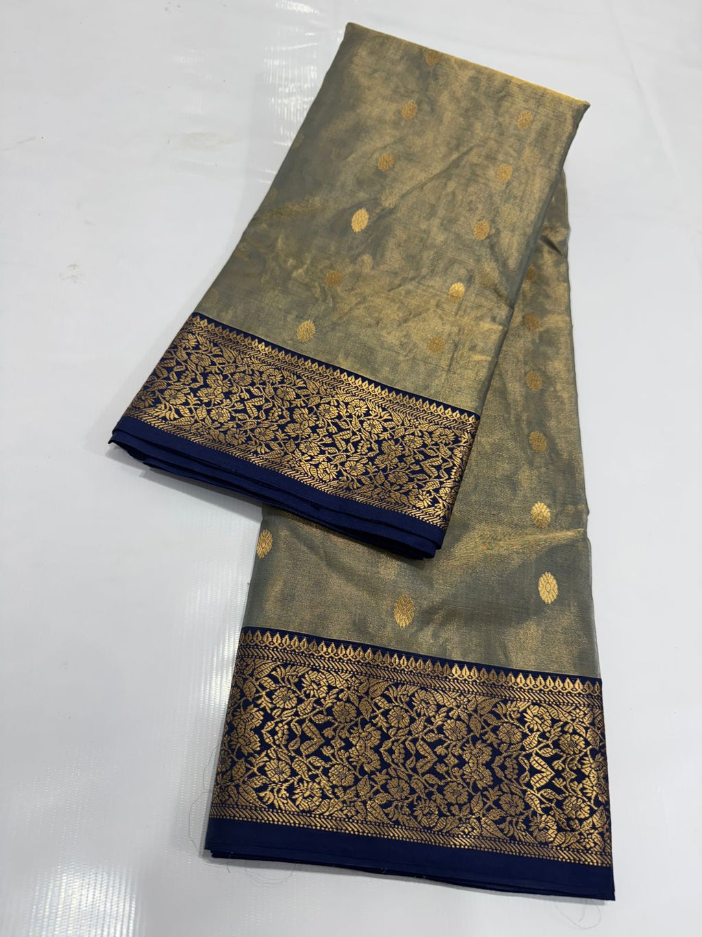Dual Tone Grå Chanderi Håndvævet Katan Tissue Silke Saree