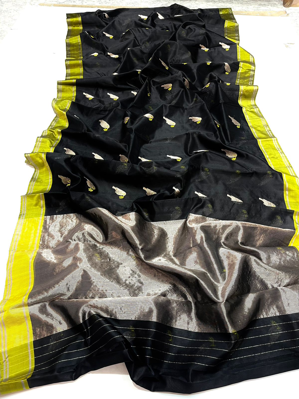 Sort Chanderi Håndvævet Pattu Silk Eknal Buttas Saree