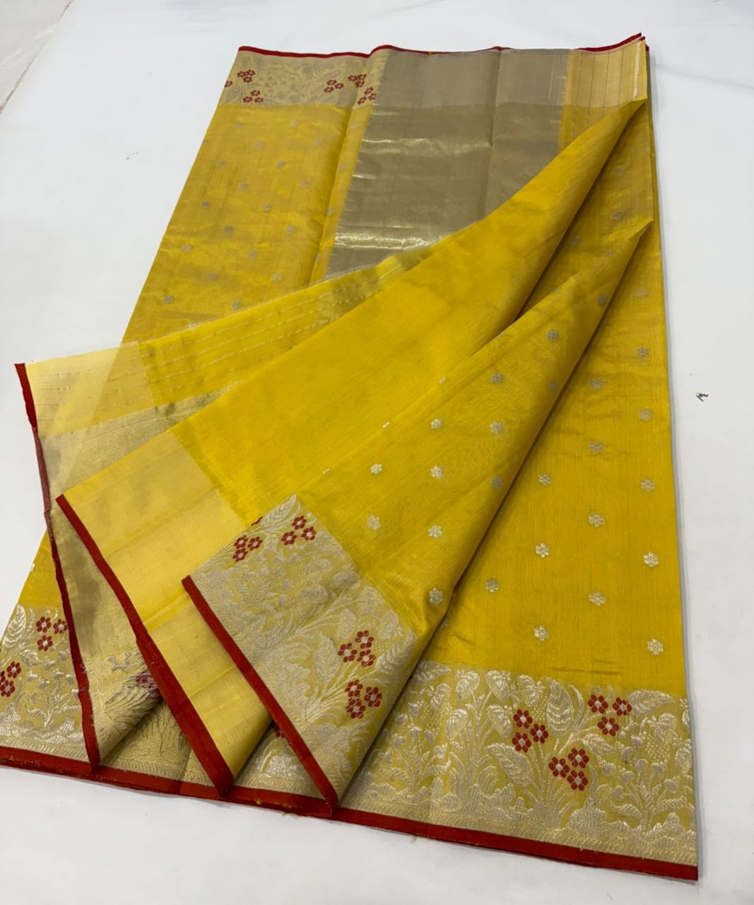 Gurkemeje Chanderi Handloom Pattu Silk Håndværk Saree