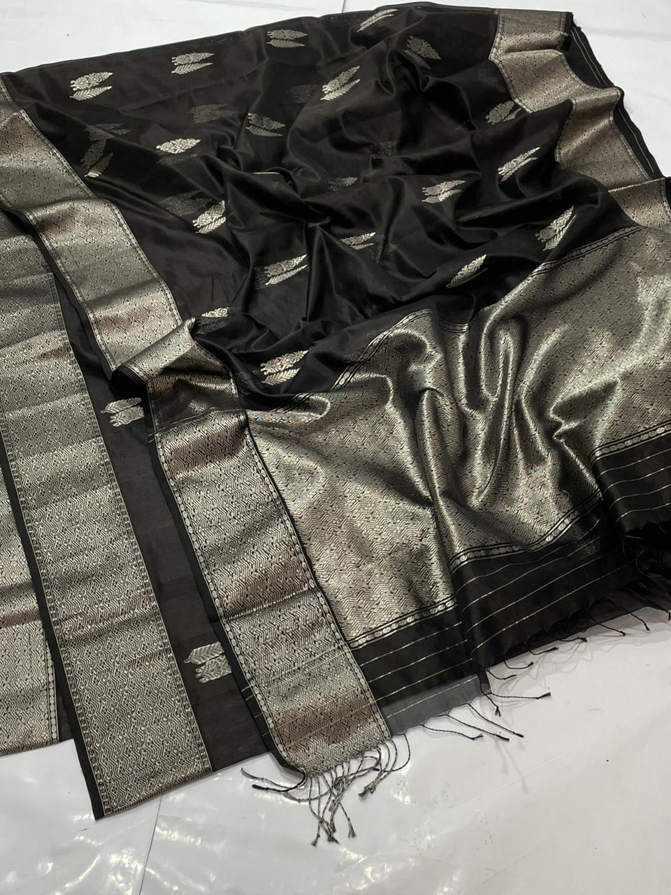 Black Chanderi Handloom Pattu Silk Saree