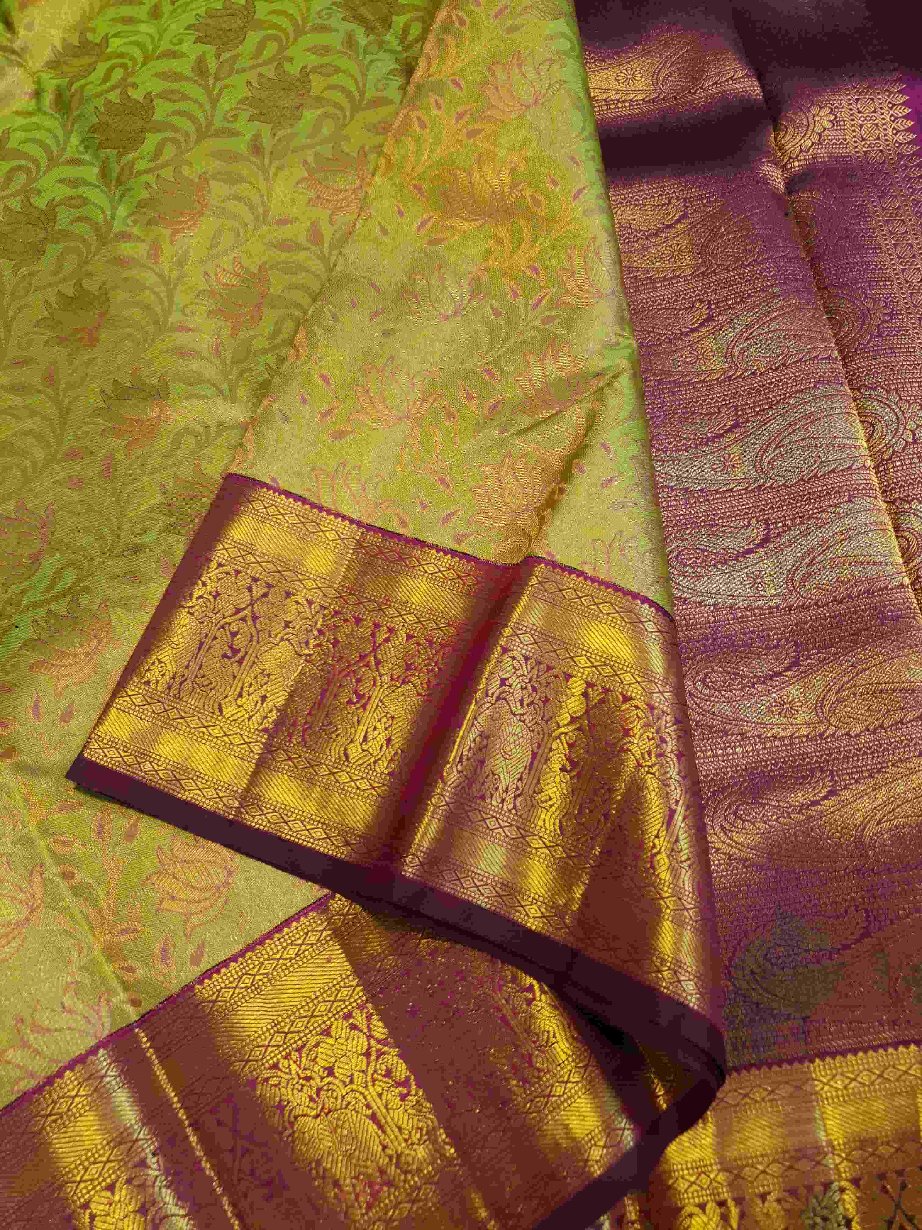 Lime Green Kanchipuram Handloom 2G Gold Pattu Silk Saree