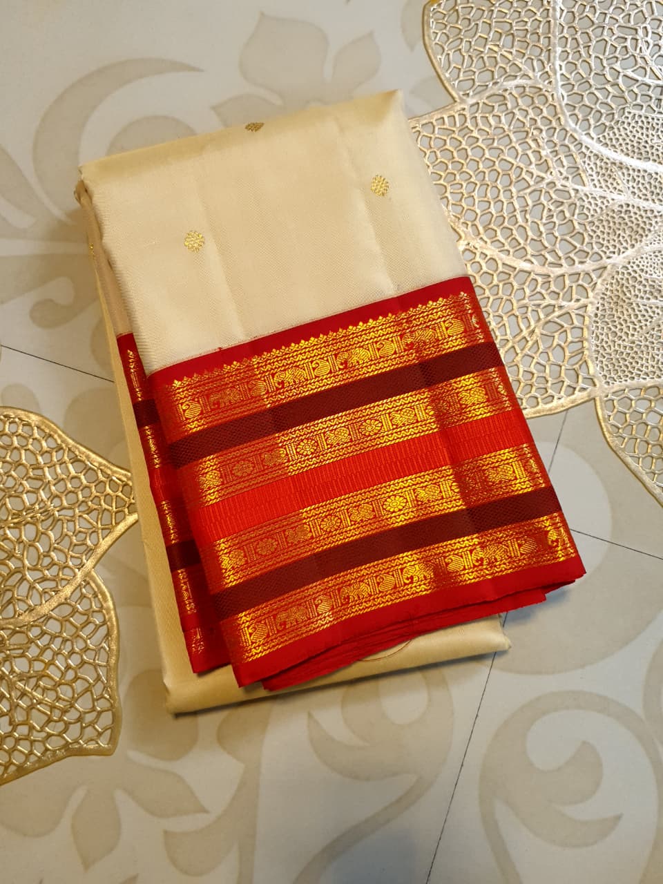 Cream Kanchipuram Handloom 2G Gold Korvai Silk Saree