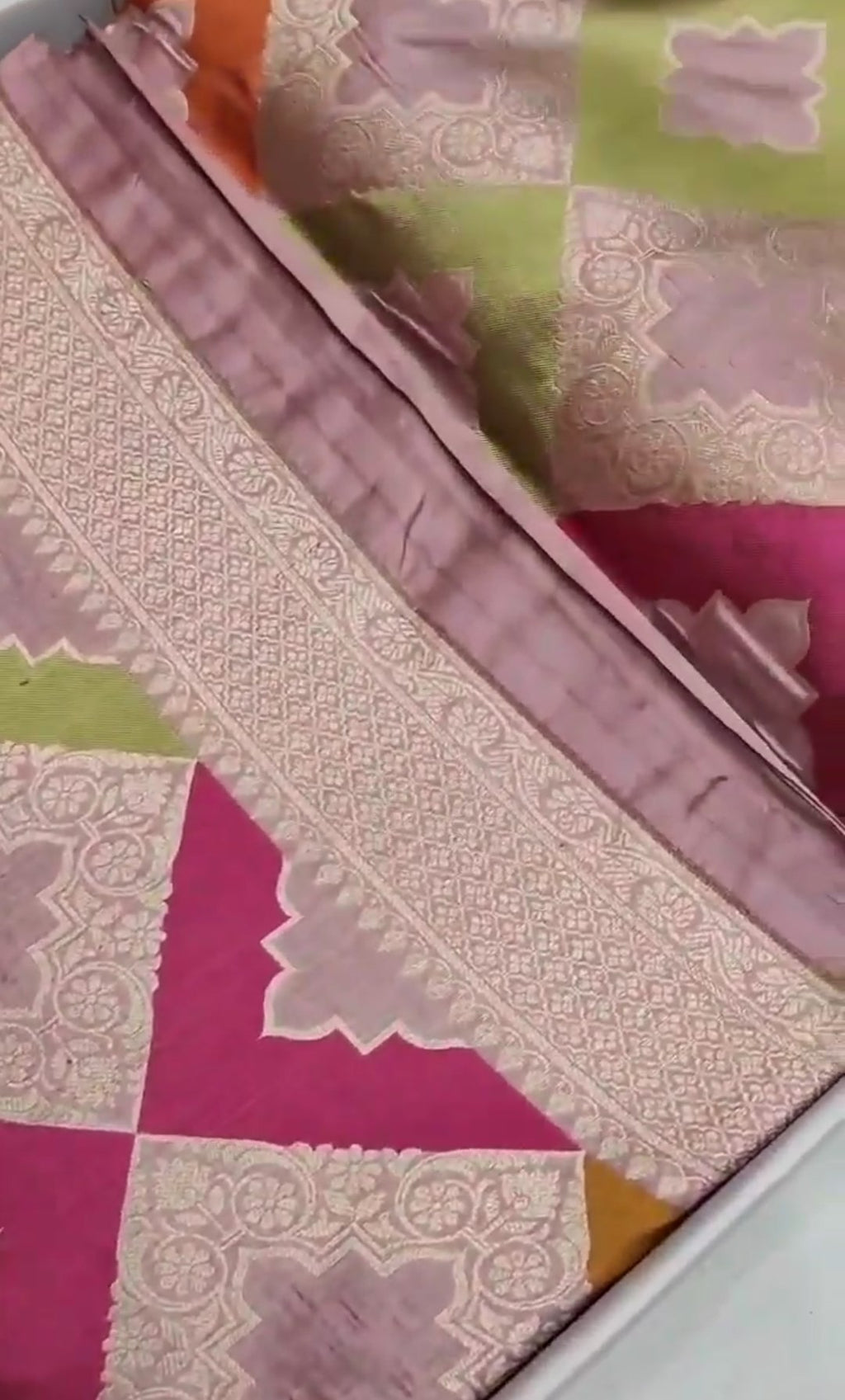 Lavender Banarasi Handloom Katan Silk Rangkaat Meenakari Saree