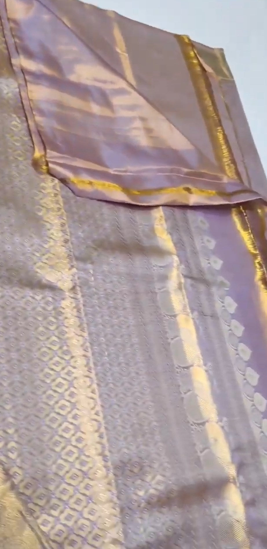Lavender Kanchipuram Handloom Tissue Brocade Silk Saree