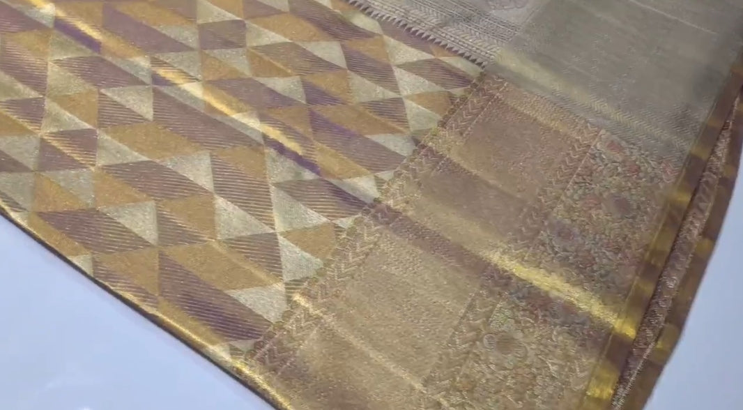 Lavender Kanchipuram Handloom Geometric Tissue Brocade Silk Saree