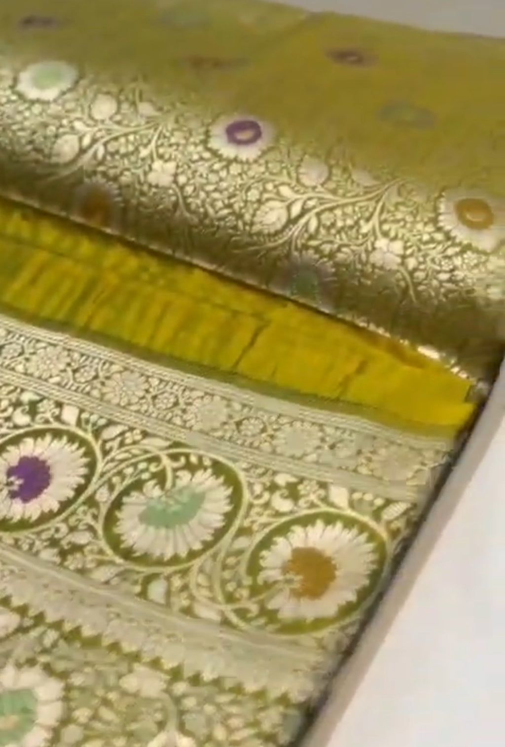 Mehandi Banarasi Handloom Katan Silk Meenakari Saree