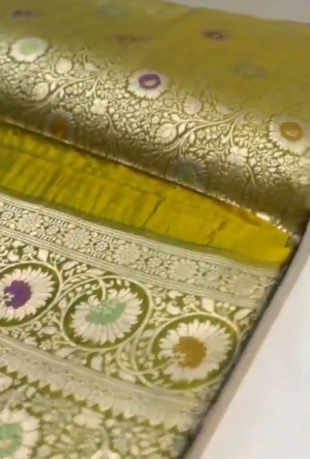 Mehandi Banarasi Handloom Katan Silk Meenakari Saree