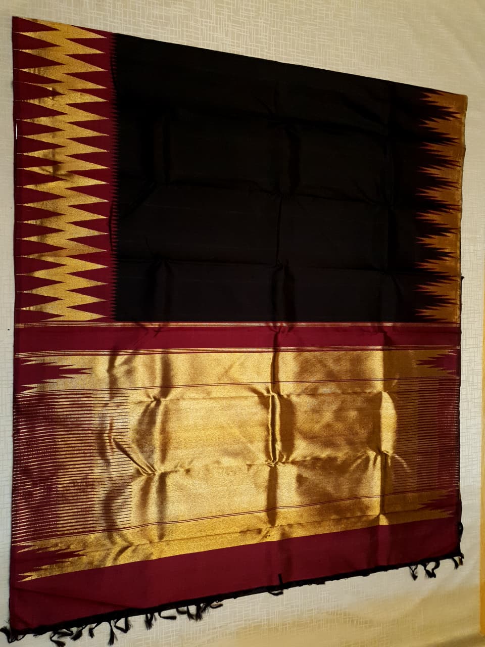 Black Kanchipuram Handloom 2G Gold Pattu Silk Saree