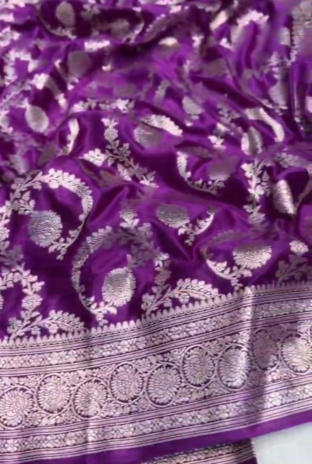 Lilac Banarasi Mashru Soft Silk Saree