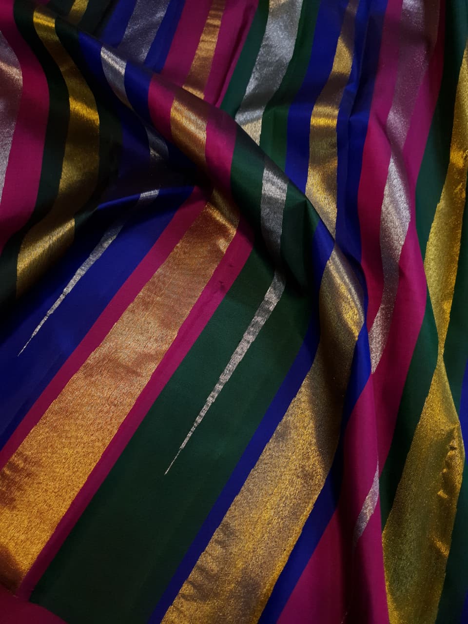 Multicolor Kanchipuram Handloom 2G Gold Pattu Silk Saree