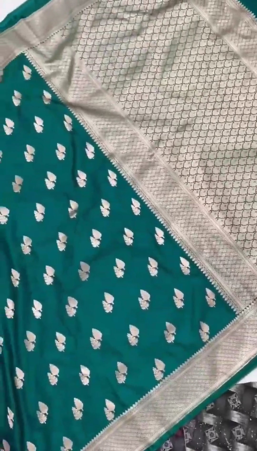 Sea Green Banarasi Mashru Soft Silk Saree