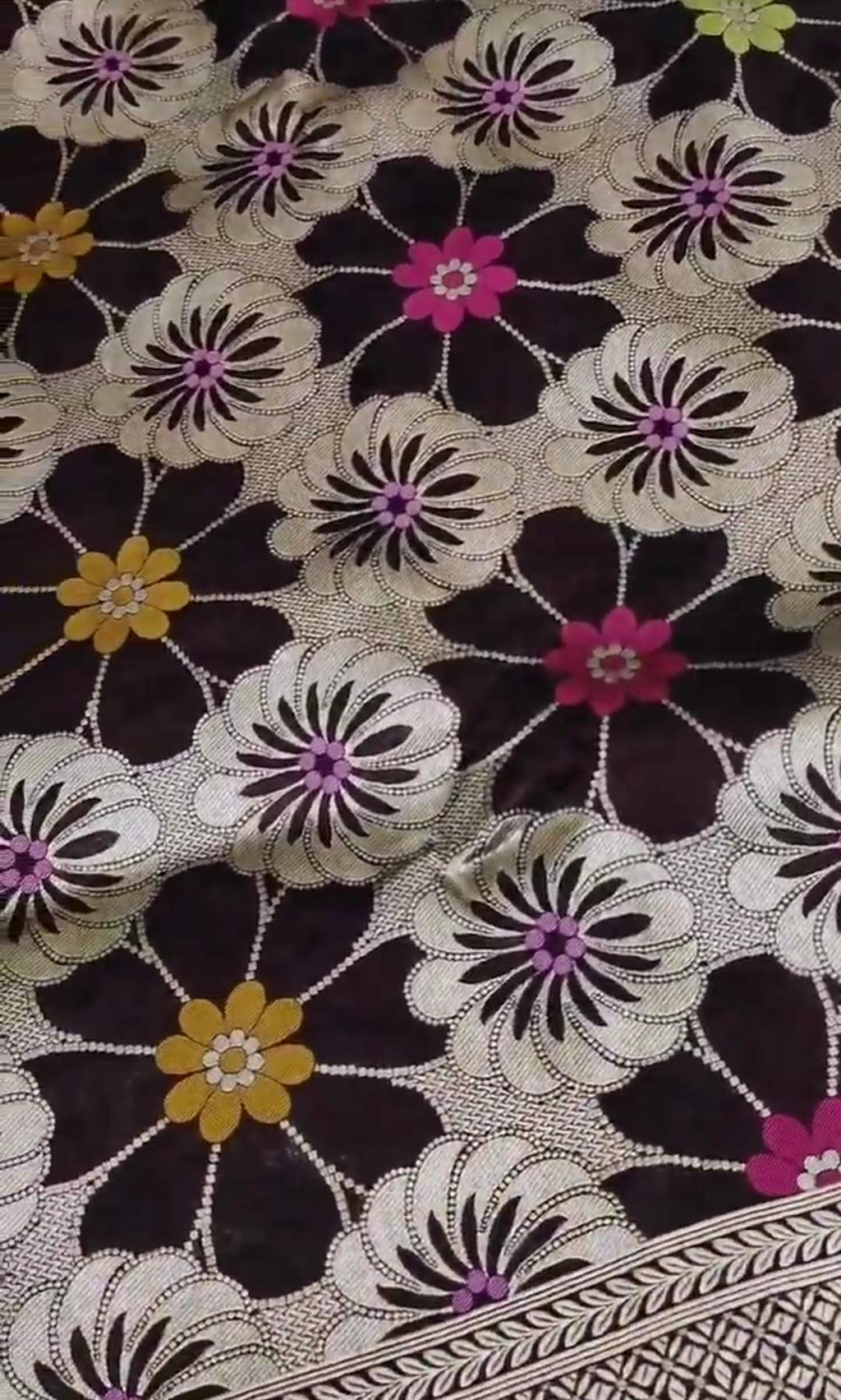 Vin Banarasi Håndvæv Katan Silk Meenakari Saree