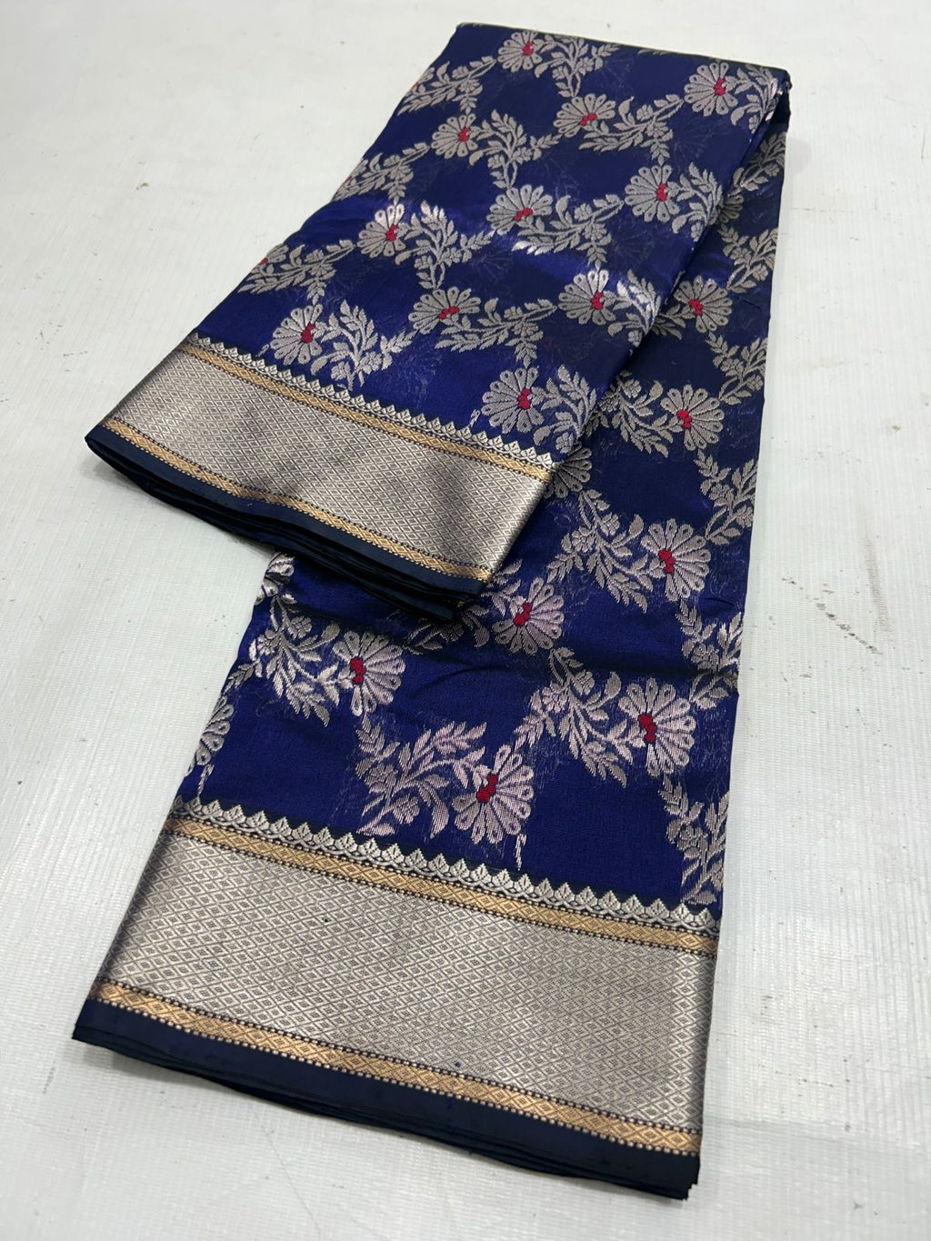Mørkeblå Chanderi Håndvævet Pattu Silk Meenakari Saree