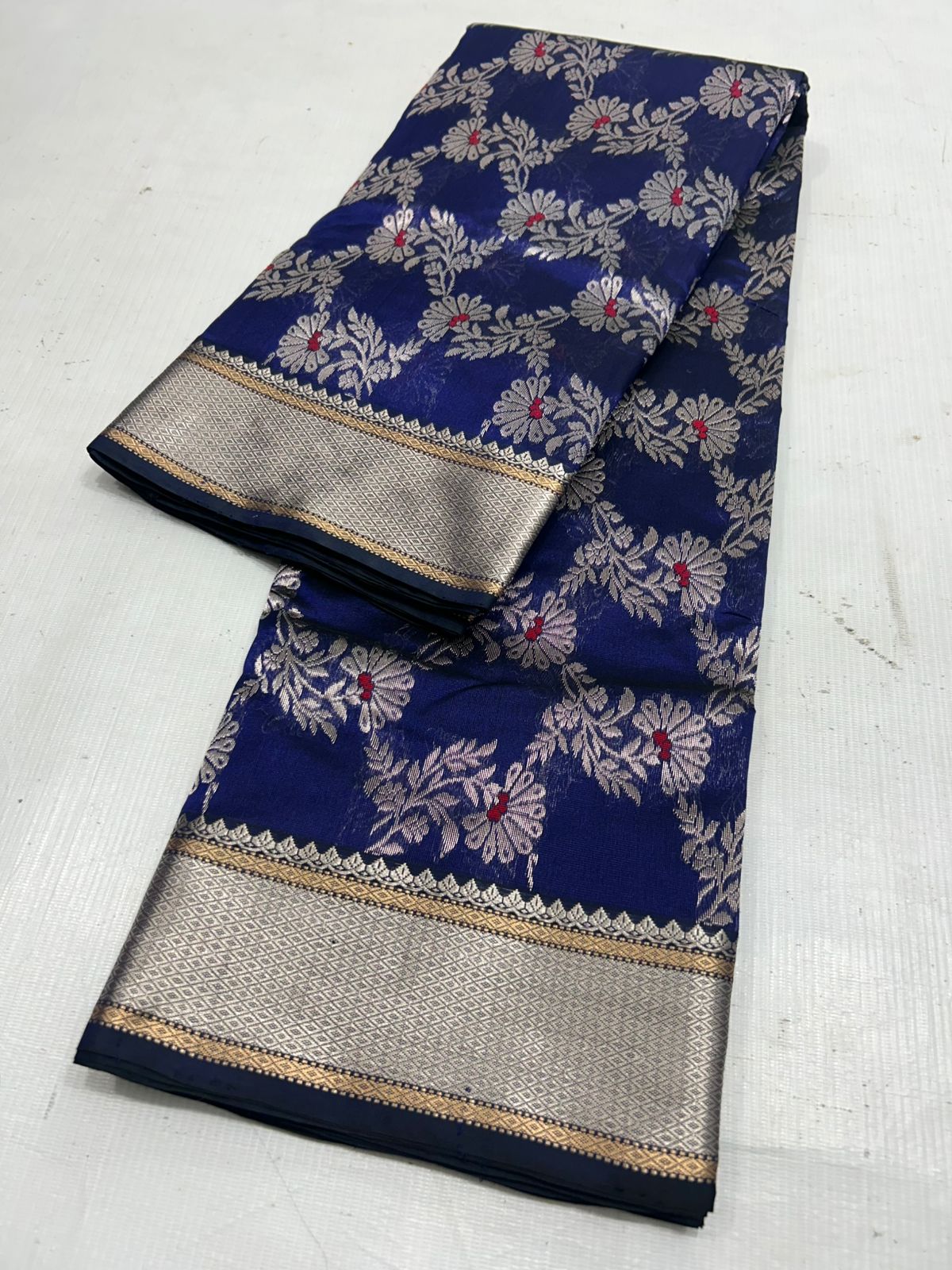 Mørkeblå Chanderi Håndvævet Pattu Silk Meenakari Saree