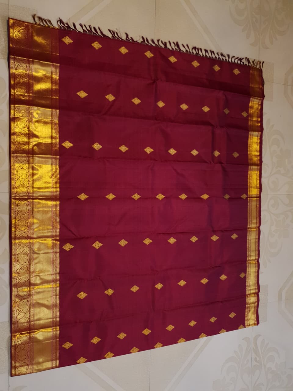Maroon Kanchipuram Handloom 2G Gold Pattu Silk Saree