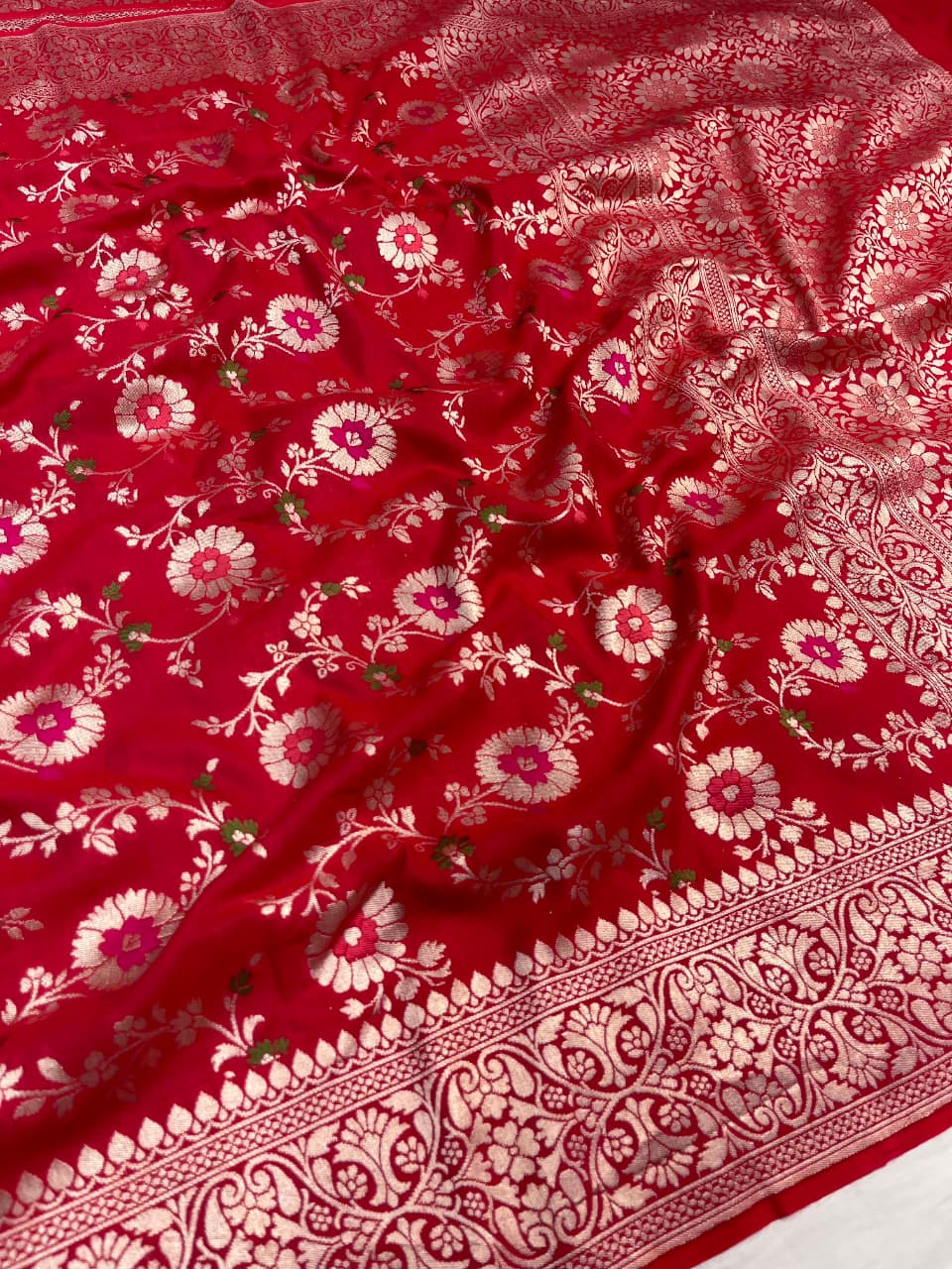 Red Banarasi Handloom Katan Moonga Silk Water Zari Meenakari Saree