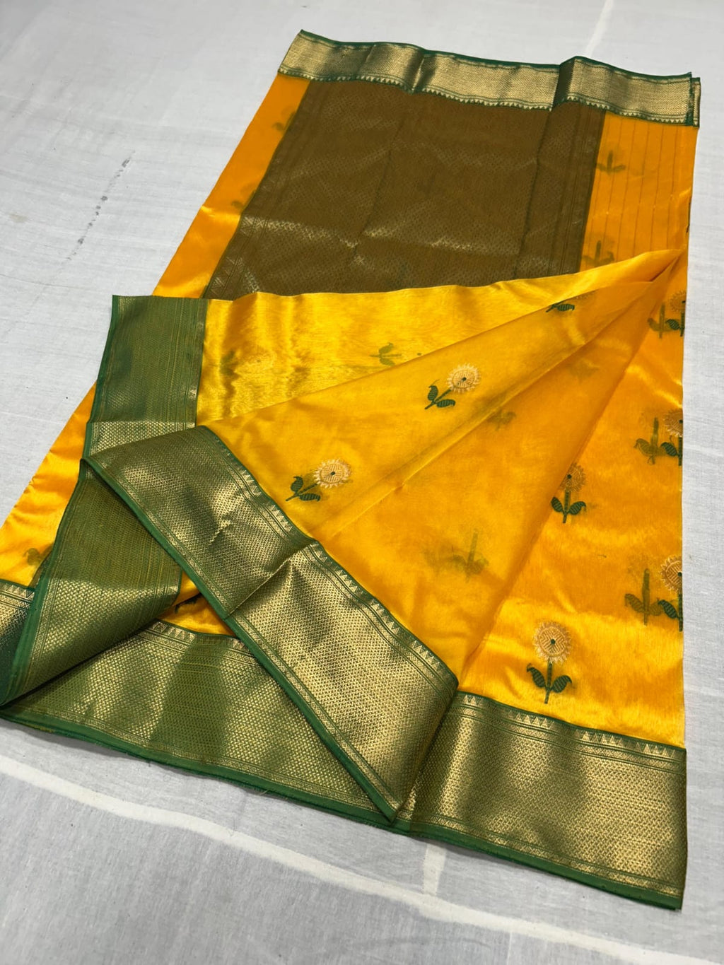 Turmeric Chanderi Handloom Pattu Silk Meenakari Nakshi Saree
