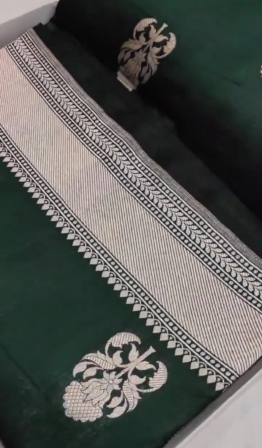 Bottle Green Banarasi Handloom Katan Silk Saree