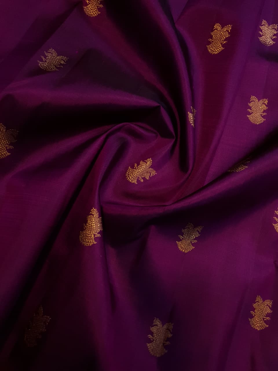 Magenta Kanchipuram Handloom 3G Pure Gold Pattu Silk Saree